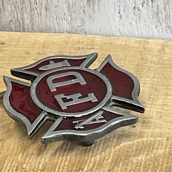 Bergamot Fire Department Belt Buckle 1979 Mens Badge FD First Responder - Picture 7 of 7